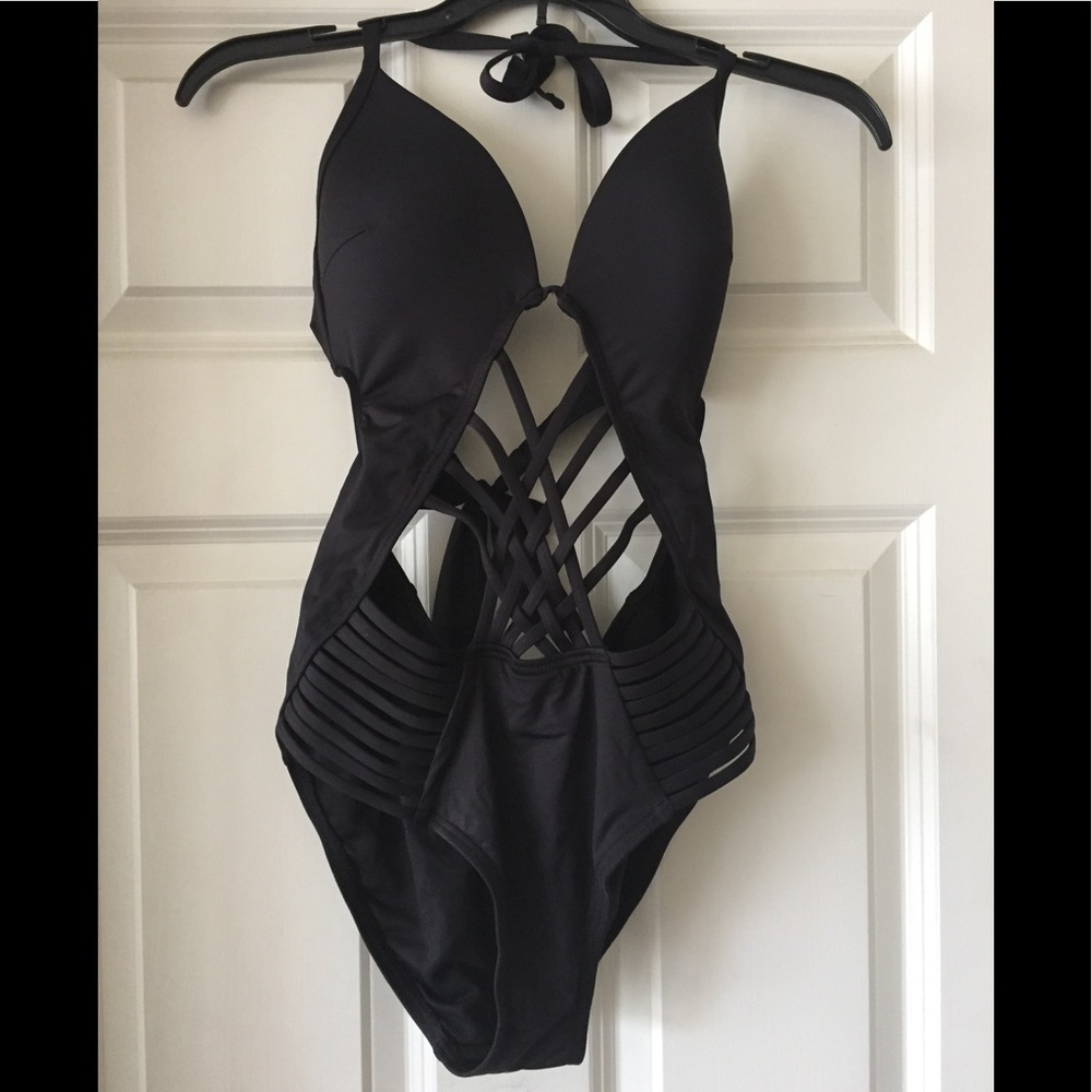 Sexy black cutout swimsuit